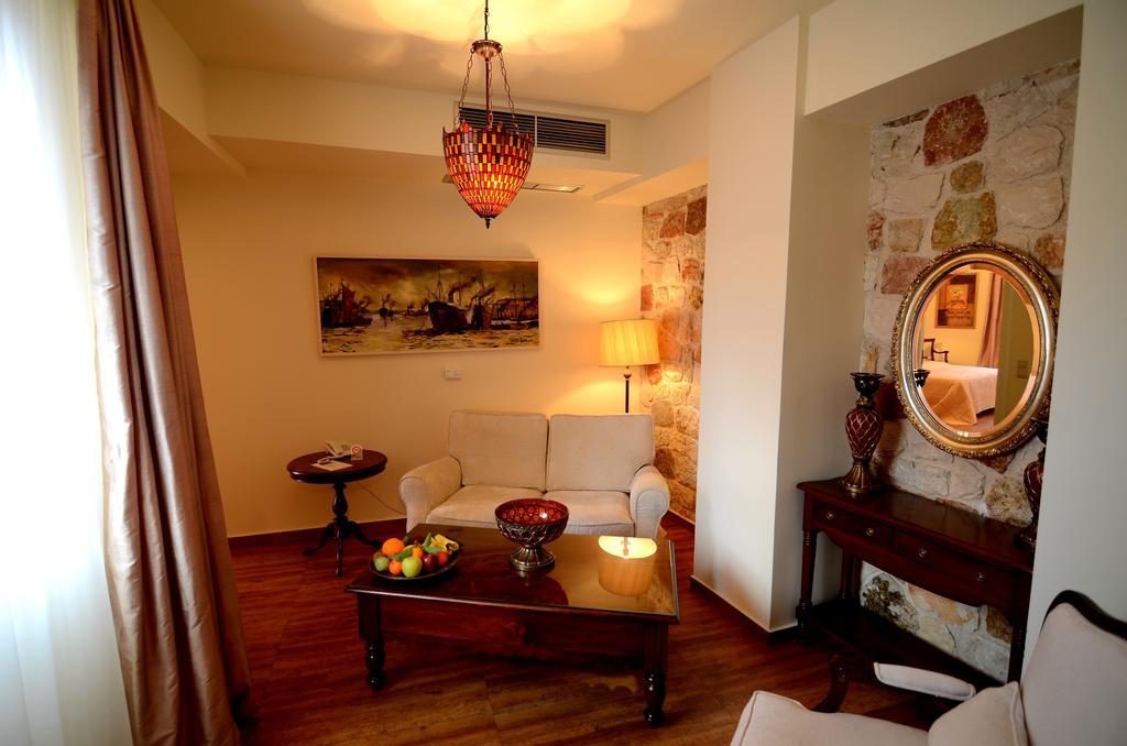 ואטי Korina Gallery Hotel מראה חיצוני תמונה