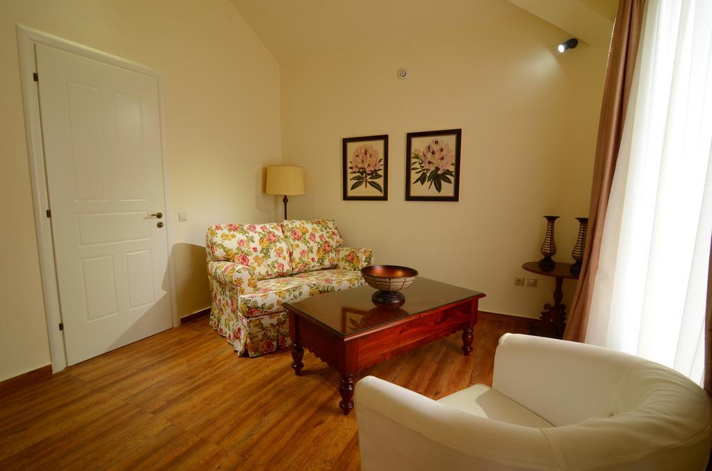 ואטי Korina Gallery Hotel מראה חיצוני תמונה